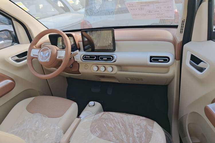 Used Wuling Hongguang MINIEV 2024 3rd Generation 215km Youth Edition
