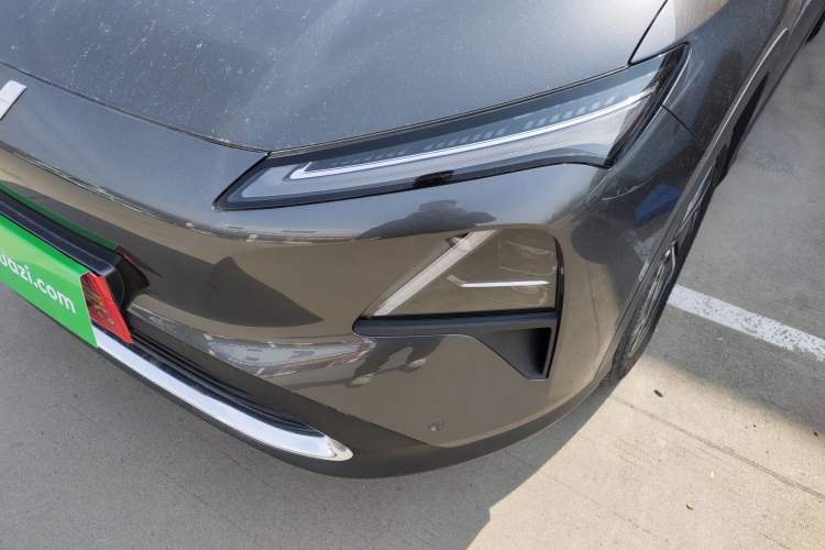 Used Wuling Xingguang S 2024 130 km Flagship Version Left Front Headlight