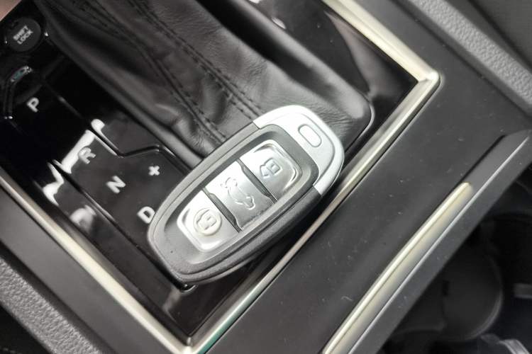 Used Hongqi H7 2019 2.0T Flagship Edition Vehicle Key