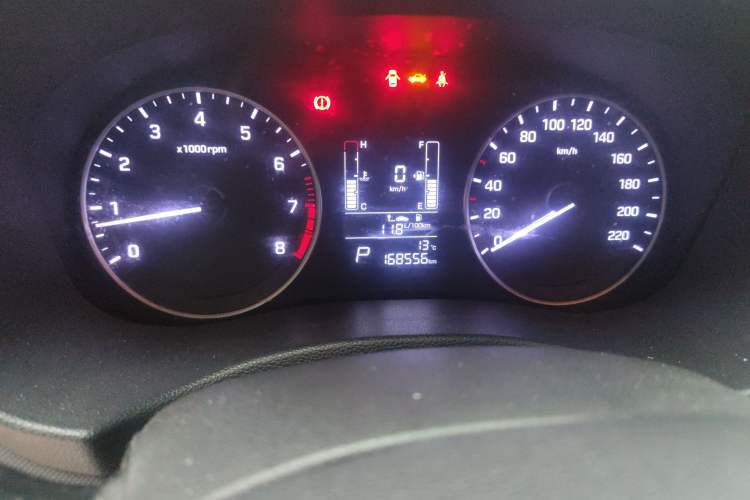 Used Hyundai ix25 2015 1.6L Automatic Two-Wheel Drive Smart GLS Trim
