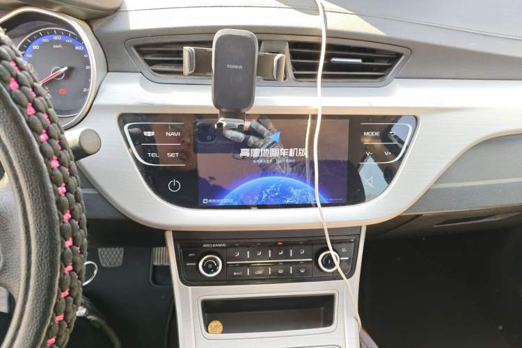 Used Geely Auto Vision 2018 1.5L Manual Happiness Edition Audio And AC Panel