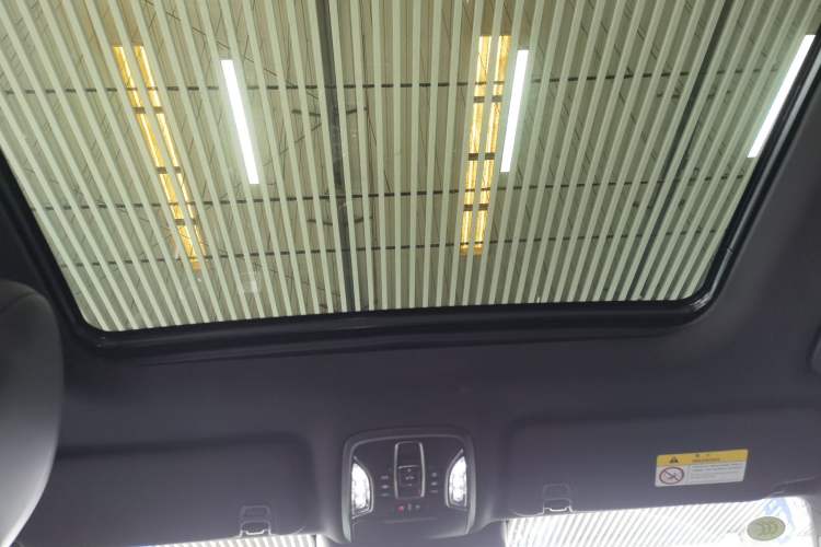 Used GAC Trumpchi GS8 2024 Linghang Series 2.0 TGDI Two-Wheel Drive Luxury Smart Connectivity Version
