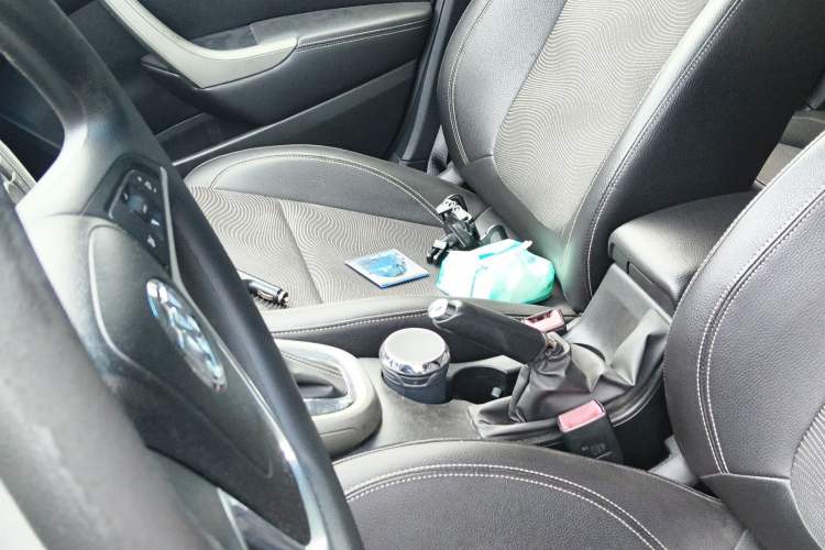 Used Buick GT 2013 XT 1.6L Automatic Fashion Edition Left Front Seat