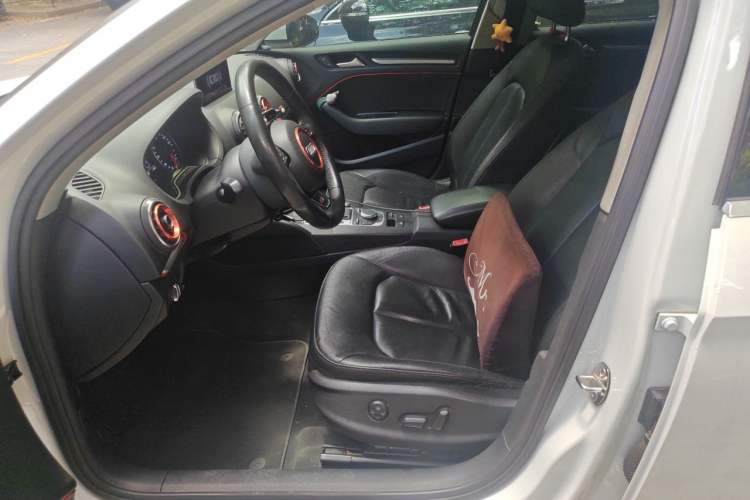 Used Audi A3 2015 Limousine 35 TFSI Millionth Anniversary Comfort Model
