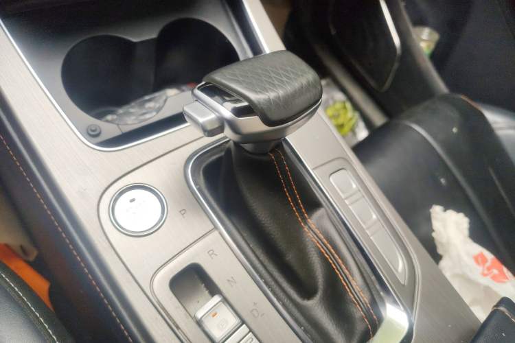 Used CHANGAN OSHAN X7 2020 1.5T Automatic Luxury Version