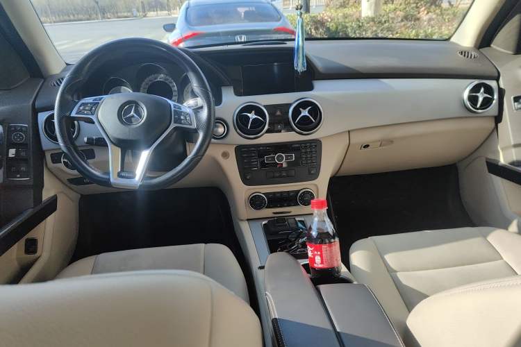 Used Mercedes-Benz GLK-Class 2015 GLK 300 4MATIC Fashion Edition Ultimate Version
