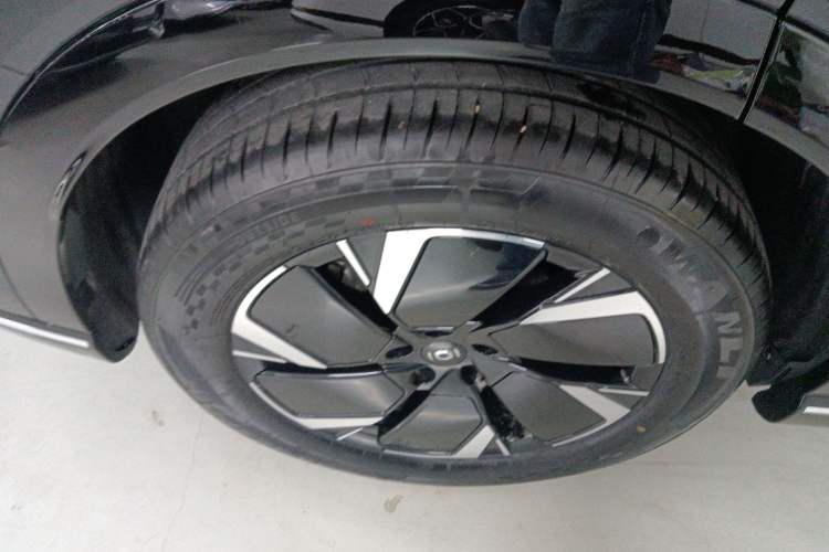 Used CHANGAN NEVO Q07 2025 215 Prestige Edition