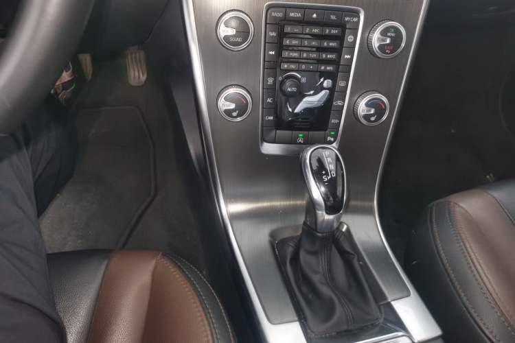 Used Volvo XC60 2016 T5 Smart Version
