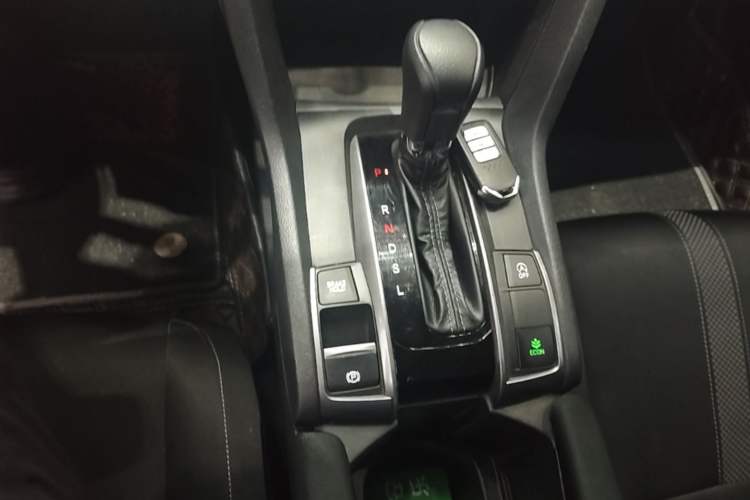 Used Honda Civic 2021 HATCHBACK 220TURBO CVT New Trendsetter