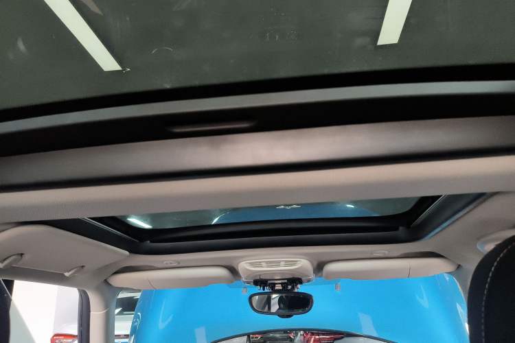 Used MINI MINI 2014 1.5T COOPER Fun
