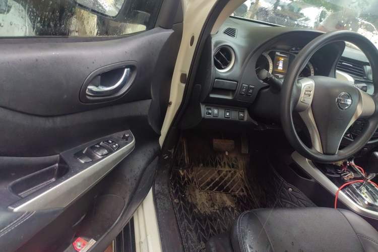 Used Nissan Terra 2020 2.5L XL Upper Automatic Two-Wheel Drive Luxury Edition
