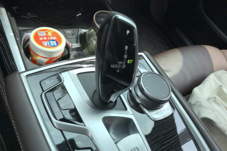 Used BMW 7 Series 2019 Restyled 740Li Leading Edition M Sport Package Gear Lever