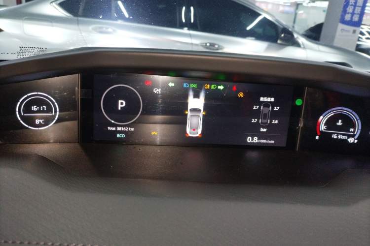 Used Changan UNI-V 2022 1.5T Prestige Version