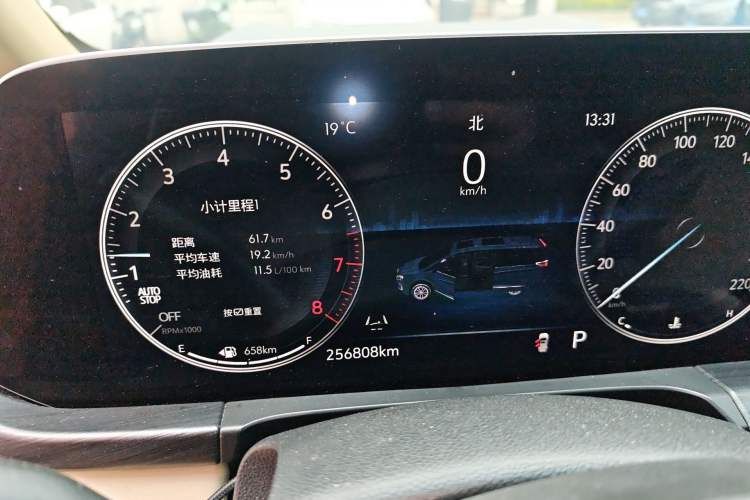 Used Buick GL8 2022 ES Landtrek 653T Luxury Edition