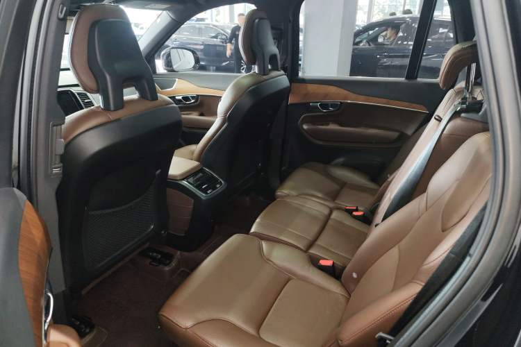 Used Volvo XC90 2022 B5 SmartDrive Luxury Edition 7 Seats