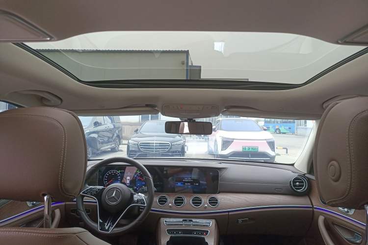 Used Mercedes-Benz E-Class New Energy 2022 Facelift E 350 e L Plug-in Hybrid Sedan Headliner