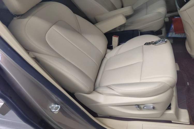 Used Buick GL8 2023 ES Lu Zun Deluxe Model