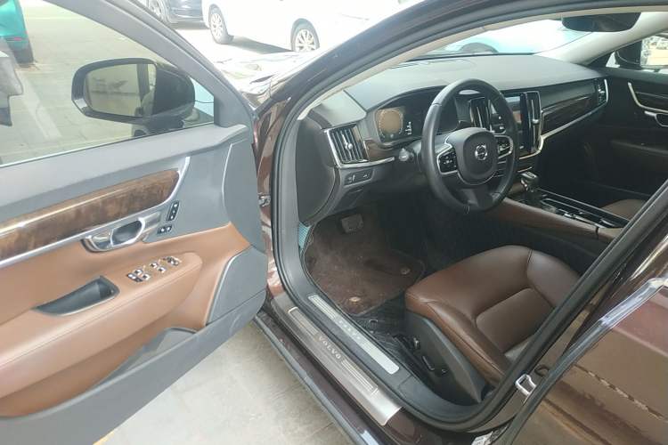 Used Volvo S90 2017 T4 Zhiyuan Edition