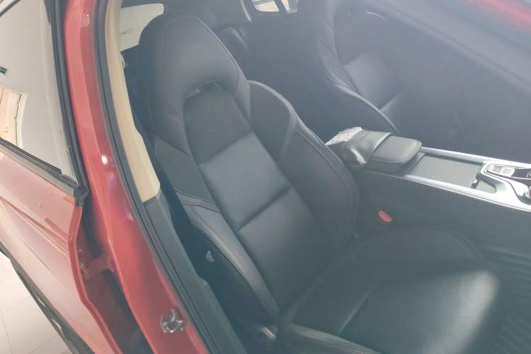 Used Lynk & Co 01 2019 2.0T Four-Wheel Drive Genie Pro Version China V Emission Standard
