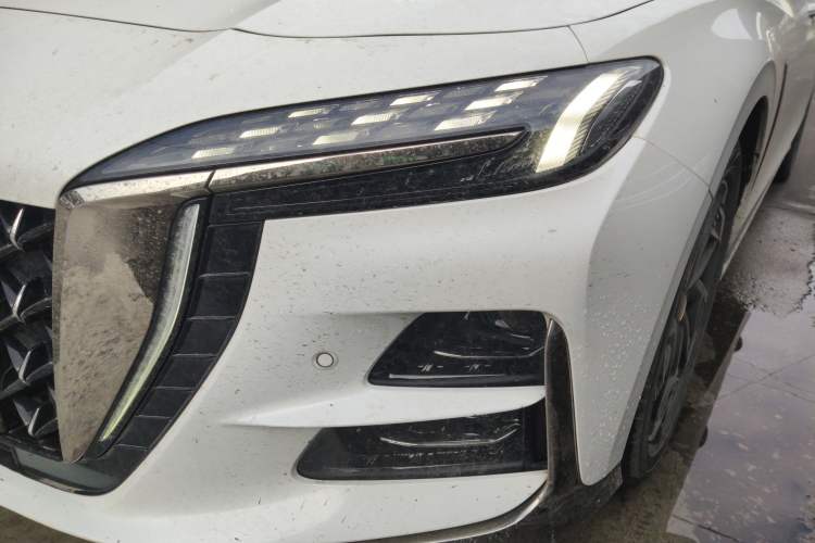 Used Hongqi H6 2023 2.0T Zhiyi Version
