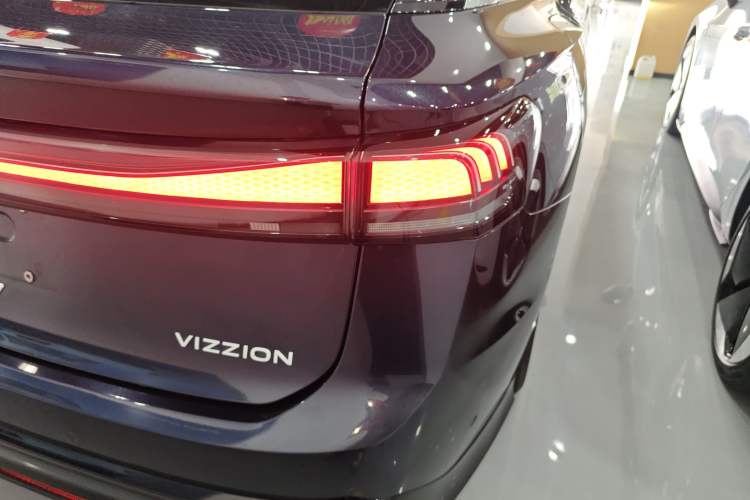 Used Volkswagen ID.7 VIZZION 2024 PRO Model Right Rear Taillight