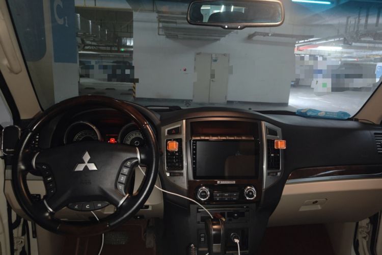 Used Mitsubishi Pajero 