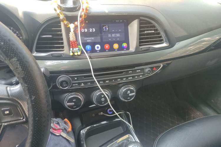 Used GAC Trumpchi GA6 2016 235T Manual Elite Edition
