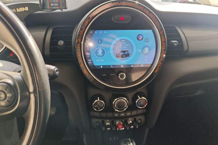 Used MINI MINI 2016 1.5T COOPER
