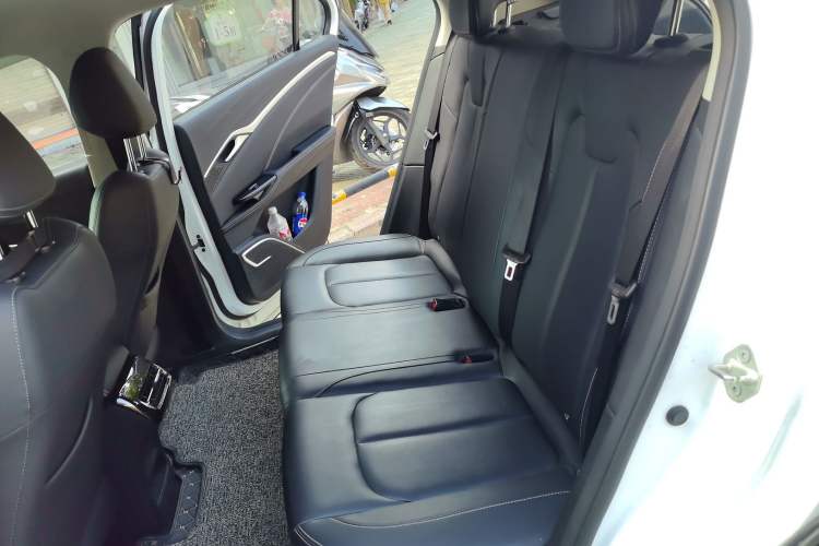 Used NETA U 2023 NETA U-Ⅱ 400 U Show Edition – Lithium Iron Phosphate
