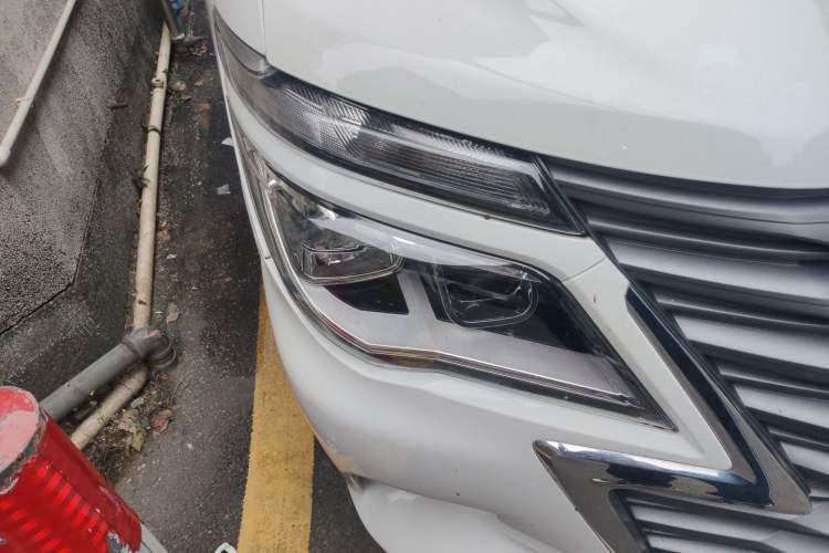 Used FORTHING Lingzhi M5 2022 Standard Version Base Model 7 Seats
