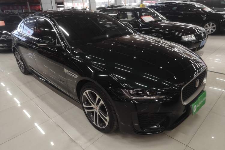 Used Jaguar XEL 2022 2.0T 250 PS R-DYNAMIC S Advanced Sport Edition Front Right 45 Deg