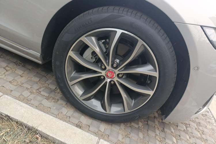 Used Jaguar XFL 2023 XFL 2.0T P250 Two-Wheel-Drive Elite Sport Edition