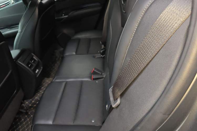 Used Cadillac XT4 2018 28T Two-Wheel Drive Tech Version