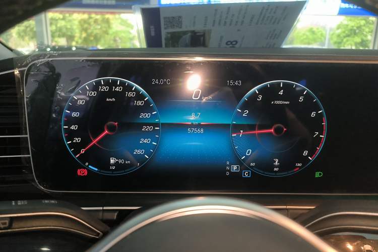 Used Mercedes-Benz GLE 2021 GLE 350 4MATIC Stylish Model Instrument Cluster