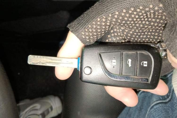 Used Toyota Camry 2016 2.0G 10th Anniversary Leading Edition