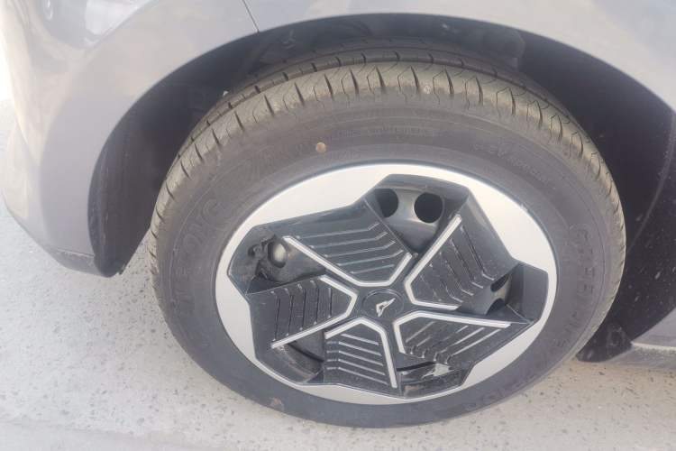 Used Cowin October 2026 Model Mate 305km Guoxuan Surfing Waves Edition
