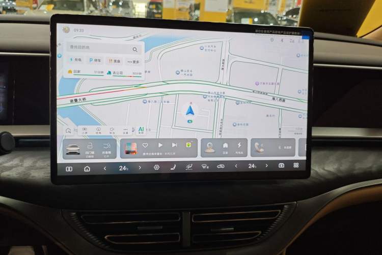 Used Denza D9 2025 DM-i Intelligent Drive 1020 Four-Wheel Drive Prestige Model
