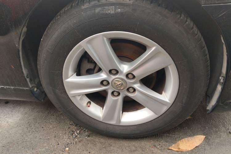 Used Toyota Reiz 2010 2.5S Fengdu Jinghua Edition Right Front Wheel Hub