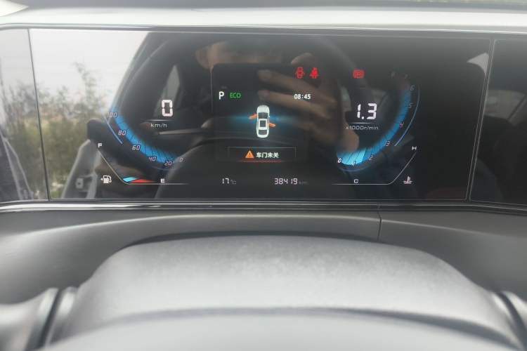 Used CHANGAN Eado 2021 PLUS Blue Whale NE 1.4T GDI DCT Prestige Model Odometer Close Up