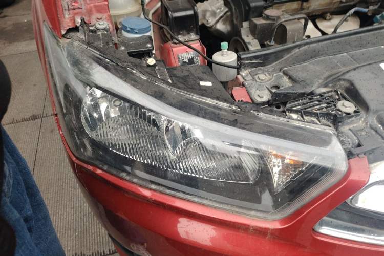 Used Citroen C-Quatre 2012 Hatchback 1.6L Automatic LeShang Model Right Front Headlight
