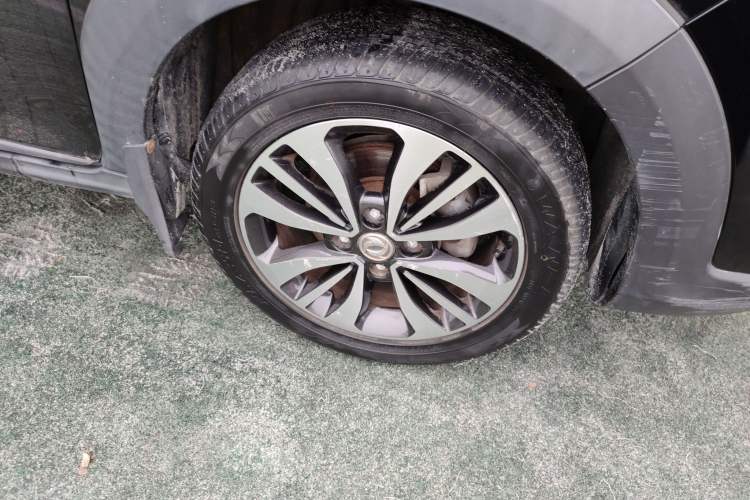 Used Dongfeng Aeolus AX3 2016 1.5L Automatic Zunku Model Right Front Wheel Hub