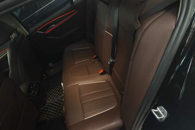 Used BMW 5 Series New Energy 2022 Updated Version 535Le Luxury Package Left Rear Seat