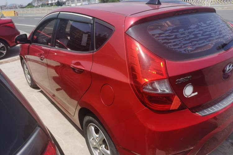 Used Hyundai Verna Ray 2014 1.4L Automatic GLX
