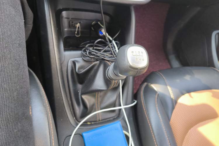 Used Wuling Hongguang S3 2018 1.5L Manual Comfort Model China V Standard