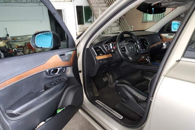 Used Volvo XC90 2018 T6 Prestige 7-Seater
