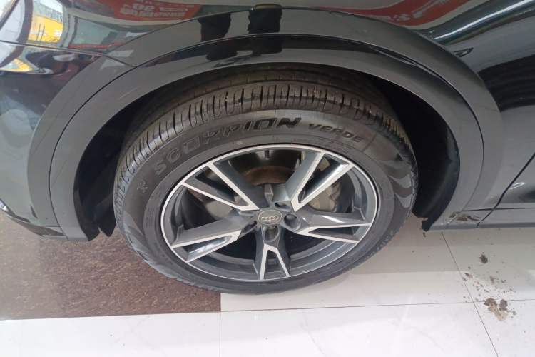 Used Audi Q5L 2020 Updated 40 TFSI Prestige Fashion Edition Left Front Wheel Hub