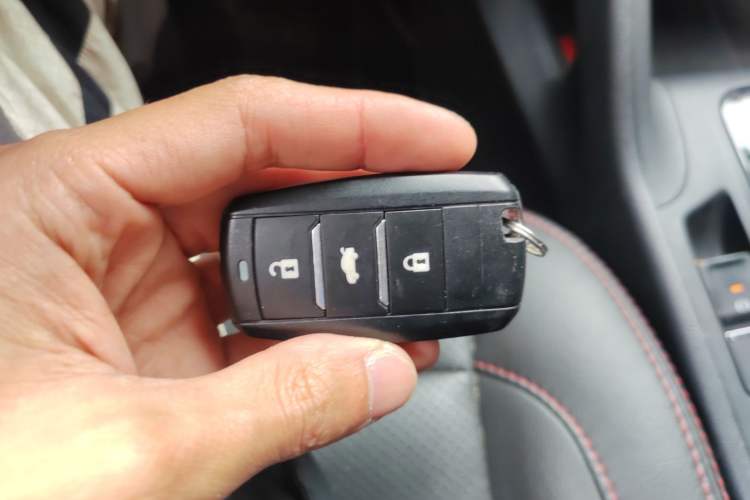 Used CHANGAN CS75 2015 1.8T Automatic 4x4 Prestige Model China V Emission Standard
