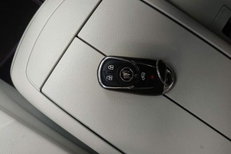 Used Buick GL8 2023 Land Executive Class Smart Enjoyment Model Vehicle Key