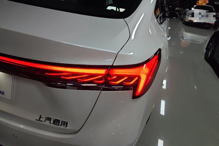 Used Buick LaCrosse 2025 28T Platinum Edition