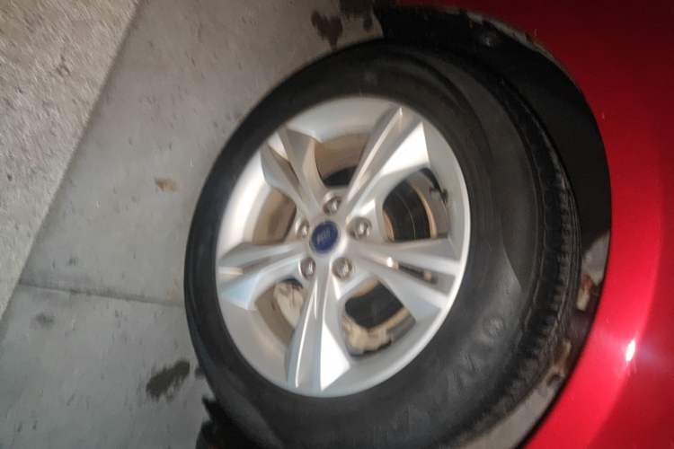 Used Ford Focus 2012 Sedan 1.6L Automatic Fashion Edition